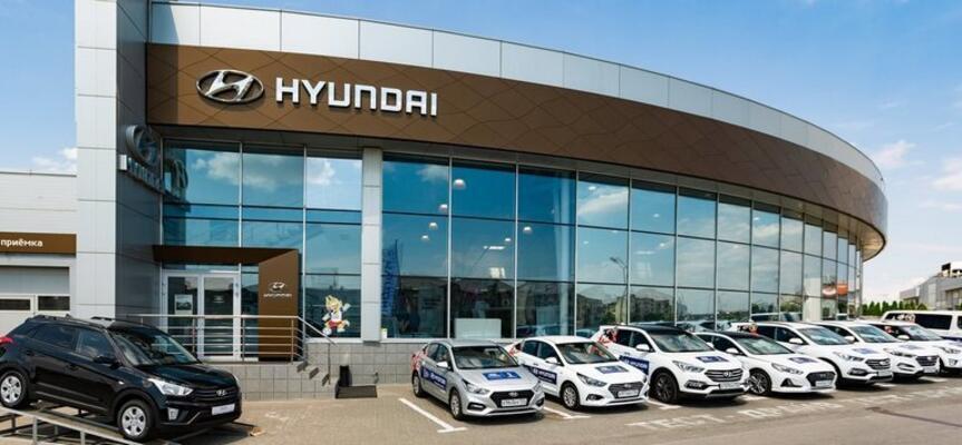 Hyundai АГАТ на шоссе Авиаторов